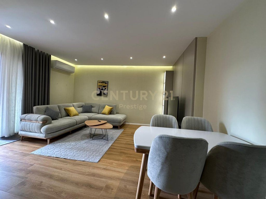 Apartament 1+1 Për Shitje tek Rruga e Kavajës, pranë Qendrës së Tiranës! 2
