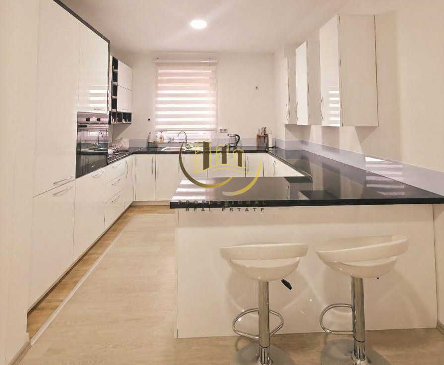 Shitet Penthouse në Fushë Kosovë 2