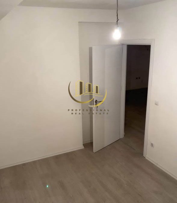 Shitet banesa në Fushë Kosovë