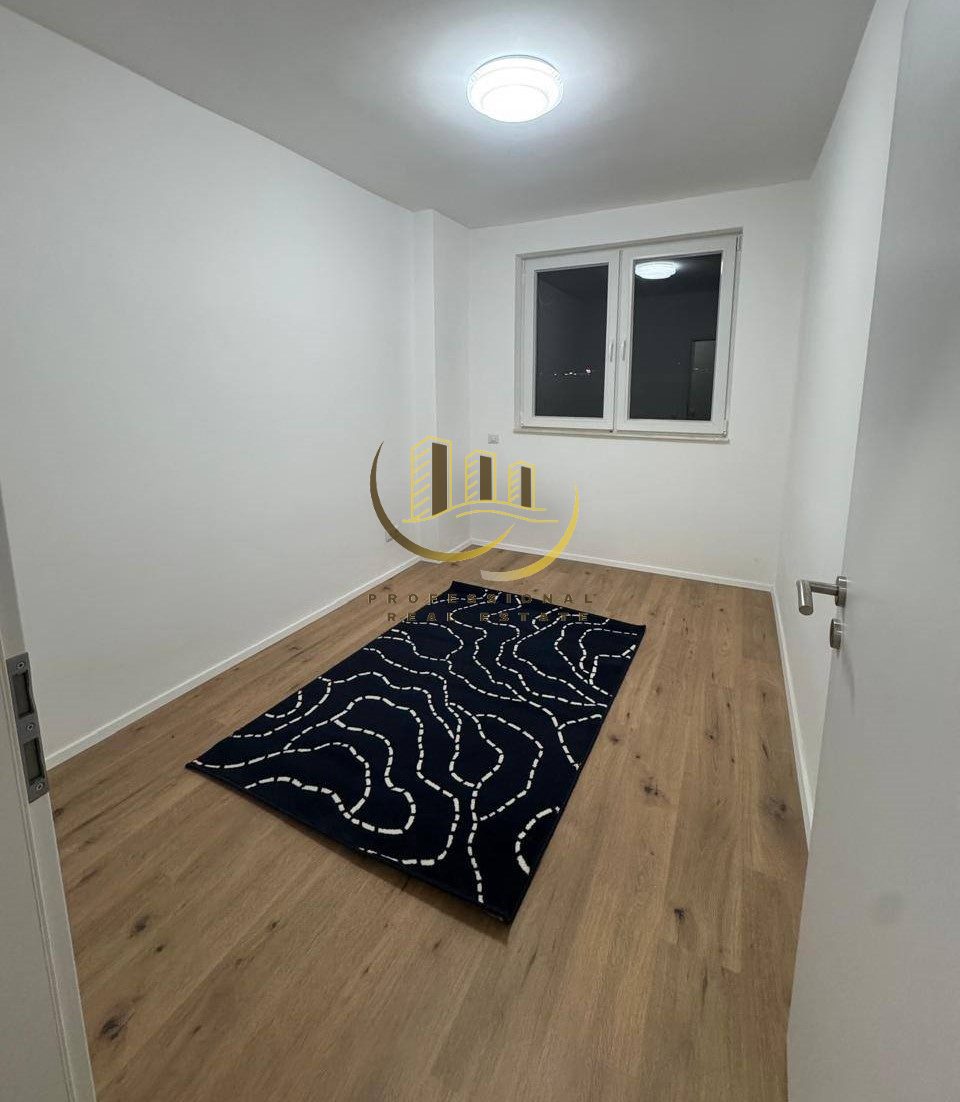 Banesë Zyre me qira në Fushë Kosovë 4