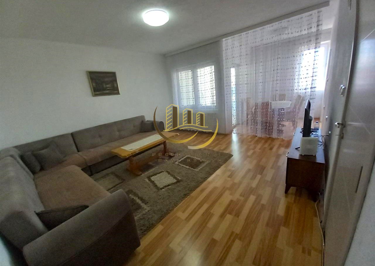 Banesë me qira në Bregun e Diellit