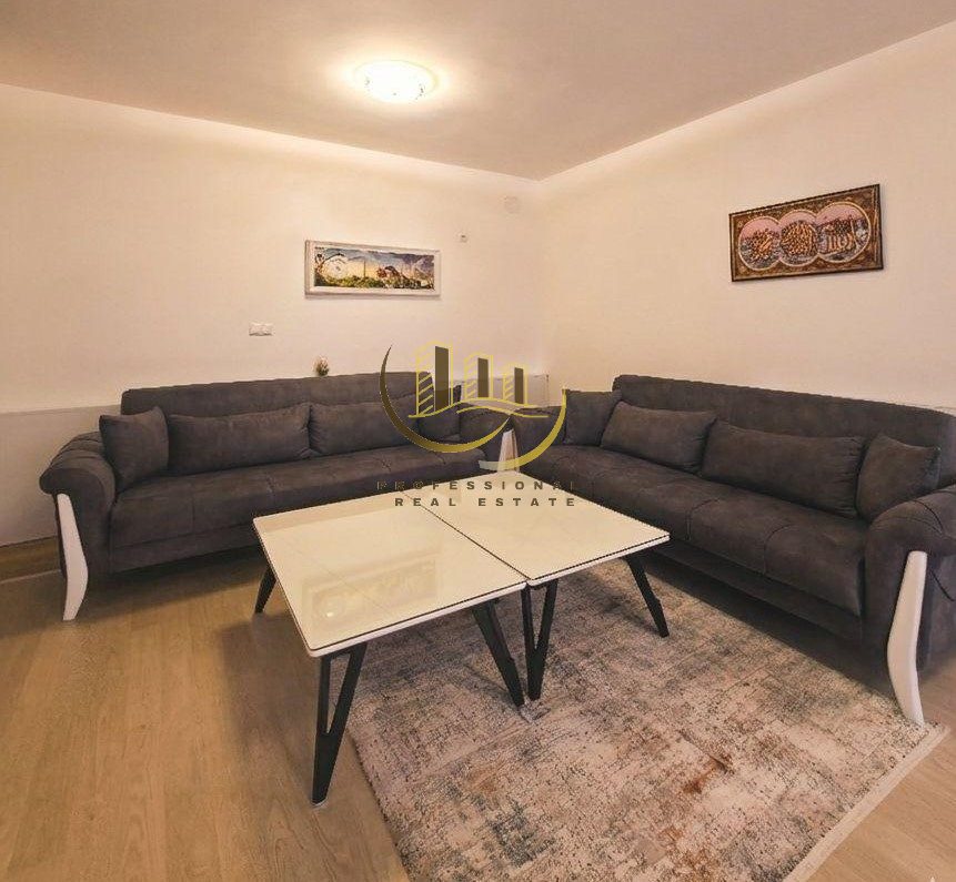 Shitet Penthouse në Fushë Kosovë