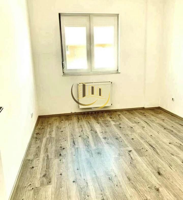 Shitet Banesa në Fushë Kosovë 2